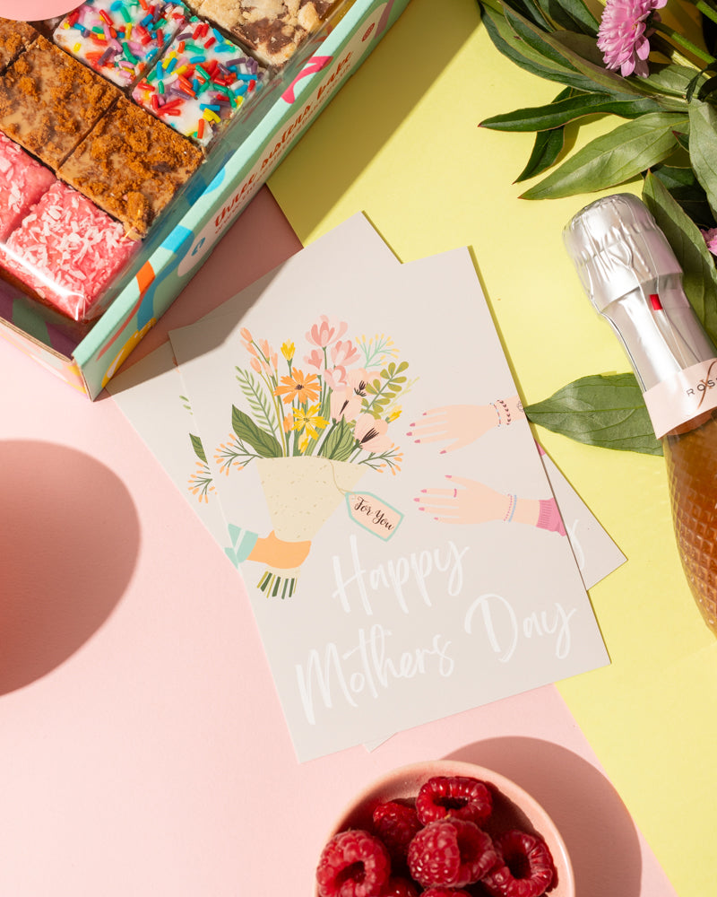 Mother's Day Cakes - Mini Bite Box