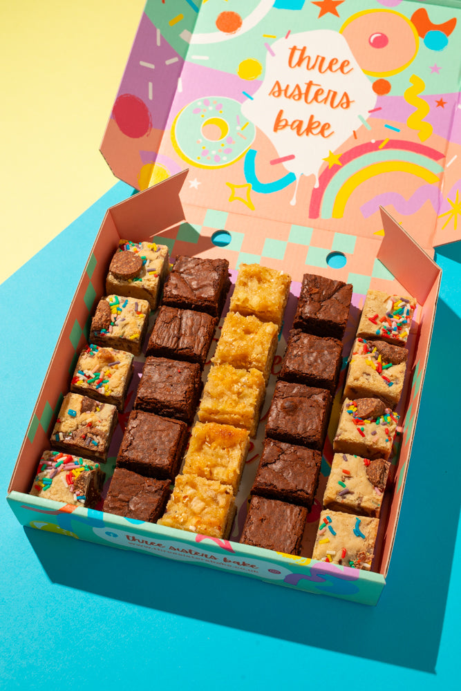 Bestsellers Cake Selection Box - Large